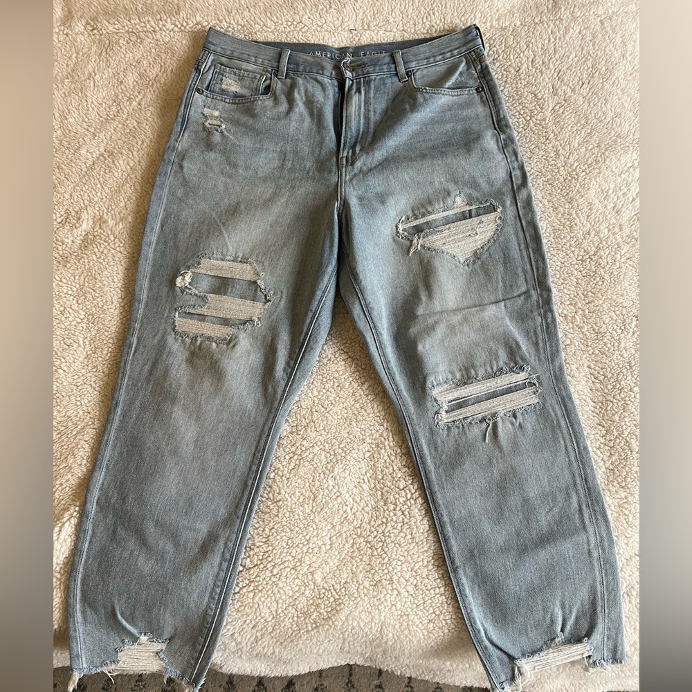 American Eagle cropped mom jeans
